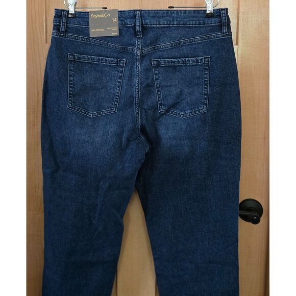 Style & Co. Girlfriend Jeans Size 14 Dark Wash - Picture 1 of 9